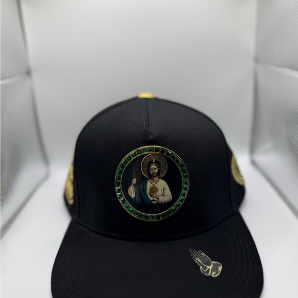Black and Gold Men's Hat with Iconic Design